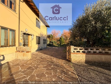 Foto Casa indipendente a Montecatini-Terme di 132 m² con 6 locali