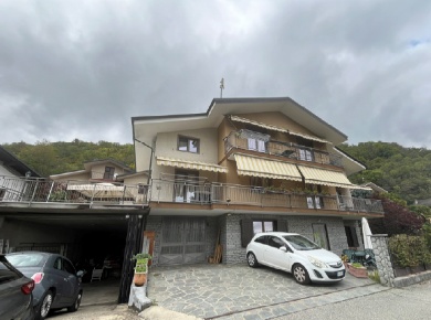 Foto Casa indipendente a Pinasca Pinasca Dubbione di 338 m² con 12 locali