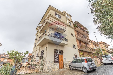 Foto Appartamento in via Ribera, Roma Fontana Candida di 74 m² con 3 locali