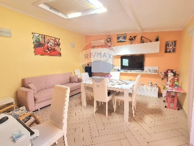 Foto Casa indipendente in Via Brennero, Lentini di 115 m² con 3 locali