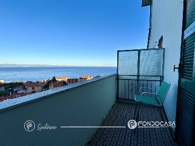 Foto Appartamento in Via Pian Dei Rossi, Bergeggi di 75 m² con 3 locali