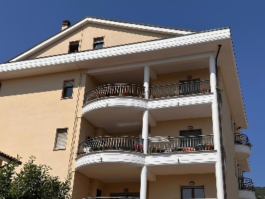 Foto Appartamento in Via Monte Romanella 10, Avezzano Centro di 80 m²