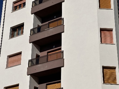 Foto Appartamento in Via Trento 10, Avezzano Centro di 130 m² con 5 locali