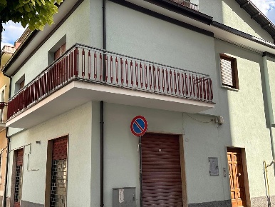 Foto Casa indipendente in Via Mazzini 10, Avezzano Centro di 140 m²