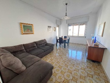 Foto Appartamento in Via Rimembranze, Amelia Centro di 107 m² con 5 locali