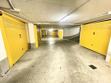 Foto Posti auto in Via Pietro Balestrazzi 47 F R, Genova Oregina di 18 m²