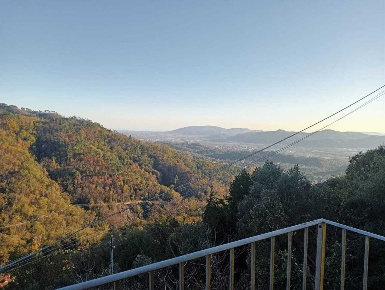 Foto Case semi ndipendenti a Aulla di 115 m² con 4 locali in affitto