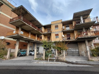 Foto Appartamento in Via della Stazione  91, Marcellina Centro di 150 m²