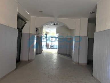 Foto Locale commerciale in via Garibaldi  10, La Spezia Centro Storico