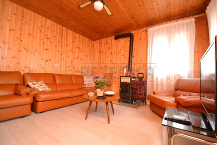 Foto Villa a schiera a Valdagno Castelvecchio di 213 m² con 6 locali