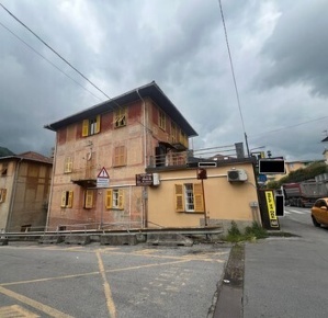 Foto Appartamento in Via Campomorone 50, Genova Pontedecimo di 85 m²