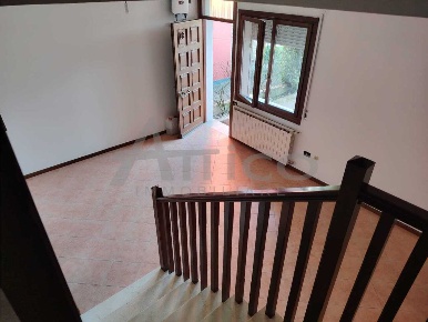 Foto Casa indipendente in Via II Giugno 18, Boara Pisani Centro di 120 m²