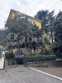 Foto Appartamento in Via San Mamolo 78, Bologna Colli Castiglione di 69 m²