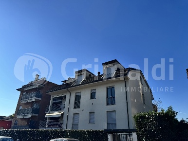 Foto Attico in Via Pordoi 10, Settimo Milanese Centro di 150 m² in vendita