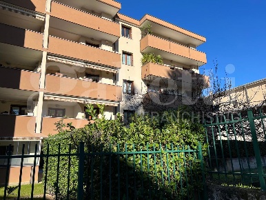 Foto Appartamento in Via Cortisella 20, Lecco Castello di 60 m² in vendita