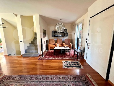 Foto Villa a schiera in Via Pasquale Fumagalli 42, Lecco Rancio di 251 m²