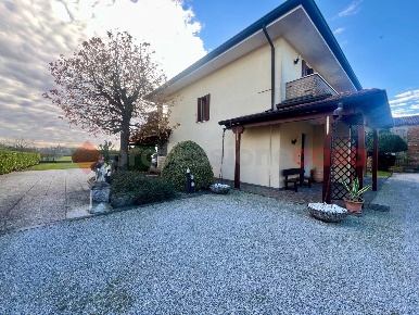 Foto Villa singola in Via GORZON DX SUPERIORE SNC, Stanghella di 150 m²