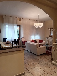 Foto Appartamento a Quarrata di 160 m² con 6 locali in vendita