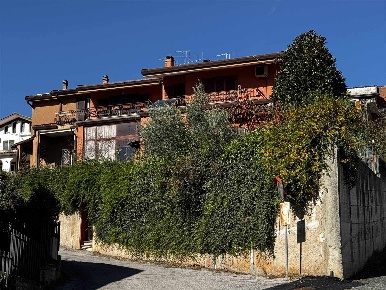 Foto Villa a schiera in Via Colleprata, Alatri Centro di 200 m² in vendita