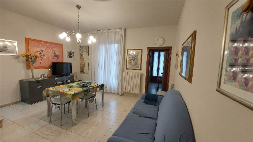 Foto Casa indipendente a Prato Iolo di 145 m² con 4 locali in vendita