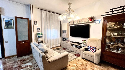 Foto Appartamento in Giulio Cesare 1, Mirano Zianigo di 135 m² con 6 locali