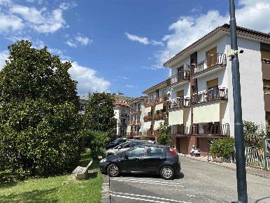 Foto Appartamento in VIA UGO STANZIONE  1, Salerno di 116 m² con 5 locali
