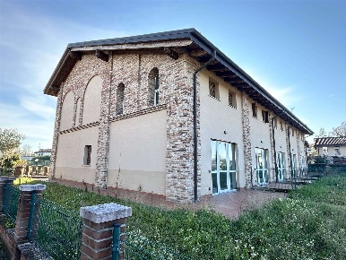 Foto Villa a schiera a San Giorgio Piacentino di 160 m² con 6 locali