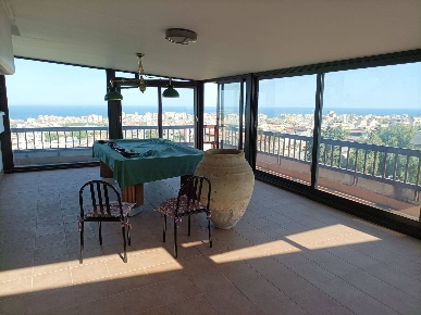 Foto Villa unifamiliare in Via Giovannino 7, Catania di 240 m² con 6 locali