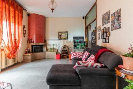 Foto Case semi ndipendenti in via canaletto, Lugo di 178 m² con 5 locali