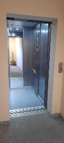 Foto Box in Via Dante Alighieri, Bresso di 15 m² in vendita