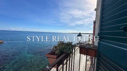 Foto Appartamento in Via Nizza 21, Siracusa di 56 m² con 2 locali