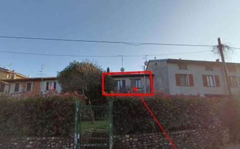 Foto Appartamento in Via Mondello, Fino Mornasco Centro di 139 m² all'asta