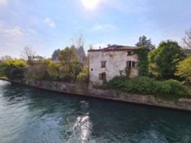 Foto Case indipendenti in Via Marconi 5, Pederobba di 83 m² con 5 locali