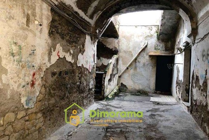 Foto Appartamento in Largo Bandito 9 80059 Torre del Greco NA Italia,