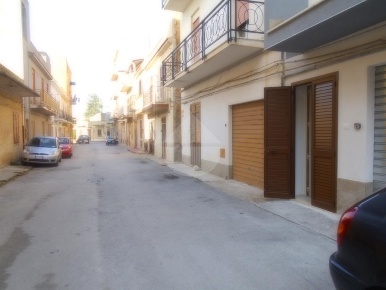 Foto Appartamento in Via G. Calvino, Castelvetrano Centro di 107 m²