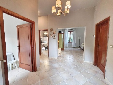 Foto Villa unifamiliare a Massa Ronchi - Poveromo di 180 m² con 8 locali