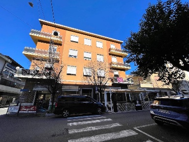 Foto Appartamento a Aulla Centro di 185 m² con 6 locali in vendita