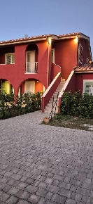 Foto Appartamento a Calcinaia Fornacette di 90 m² con 5 locali in vendita