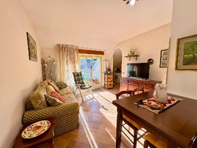 Foto Appartamento a Massa Marina di Massa Centro di 54 m² con 3 locali