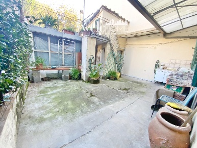 Foto Casa indipendente a Firenze Brozzi di 136 m² con 5 locali in vendita