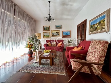 Foto Villa bifamiliare a Capannori Lammari - Lunata di 250 m² con 6 locali