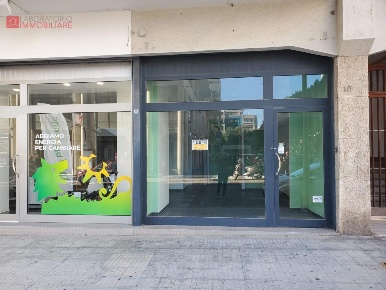 Foto Locale commerciale a Lecce Mazzini di 40 m² con 1 locali in vendita