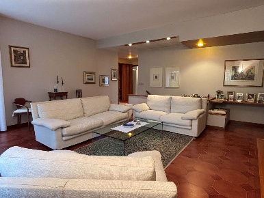 Foto Appartamento in VIA DON MINZONI, San Lazzaro di Savena di 221 m²