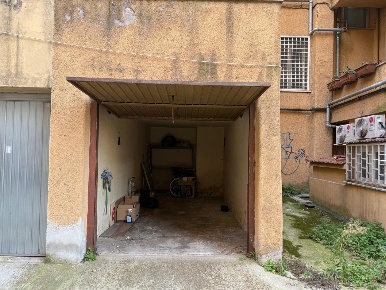 Foto Box in via Antonio Cesari 9, Roma Monteverde Vecchio di 14 m²