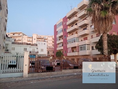 Foto Appartamento a Reggio di Calabria Centro Storico con 4 locali