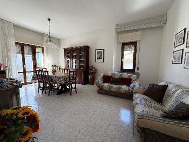 Foto Appartamento a Certaldo Canonica di 127 m² con 6 locali in vendita