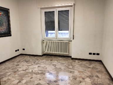 Foto Ufficio a Brescia Chiesanuova di 80 m² con 3 locali in affitto