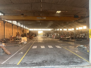 Foto Capannone industriale a Calcinaia di 3320 m² con 2 locali in vendita