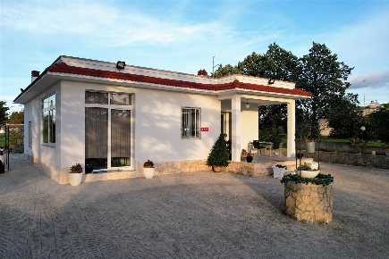 Foto Villa unifamiliare in Montetullio 76, Martina Franca di 121 m²