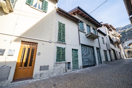 Foto Appartamento in Via XX Settembre 14, Dervio Centro di 127 m²